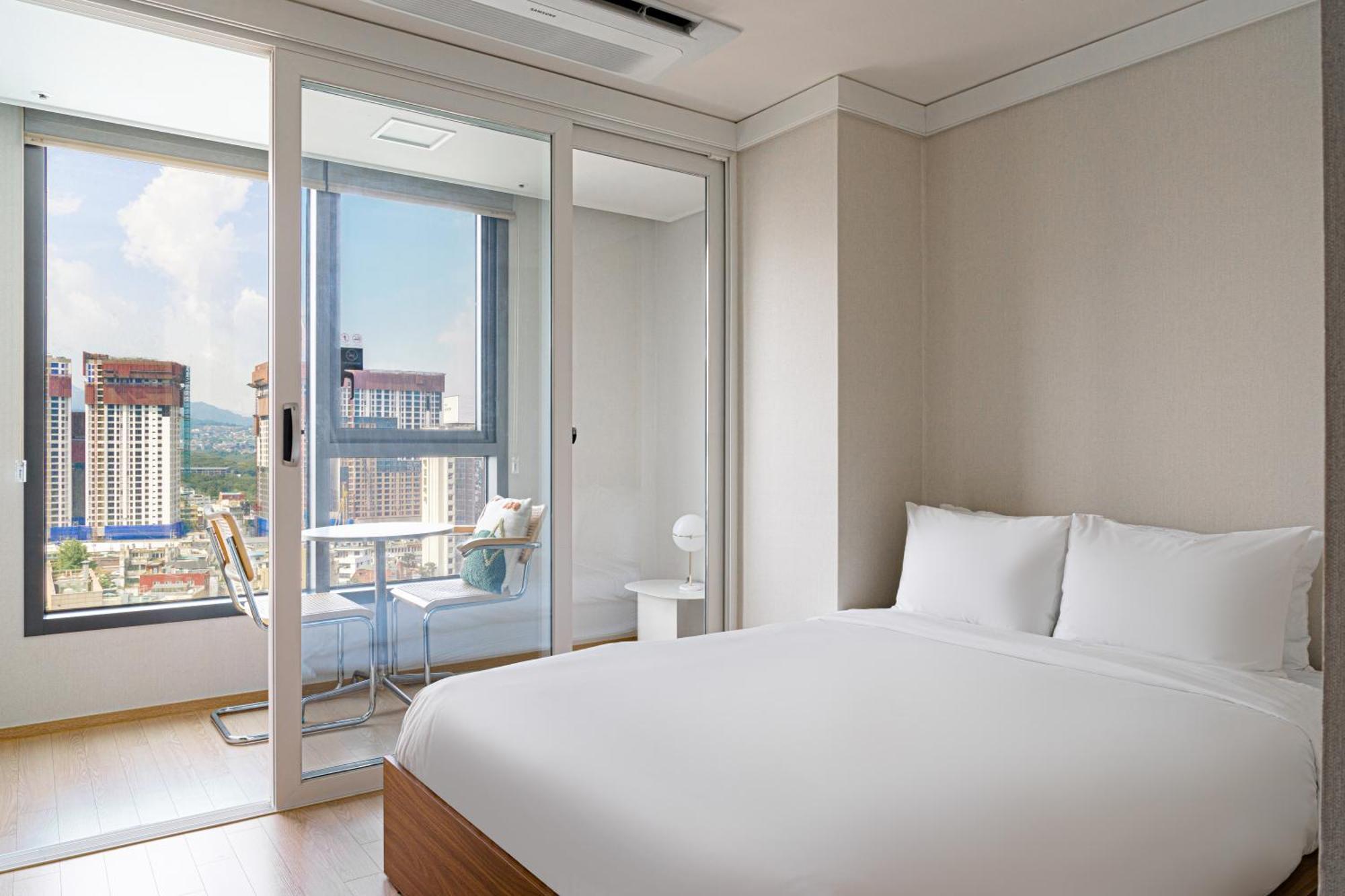 Apartment Urbanstay Myeongdong